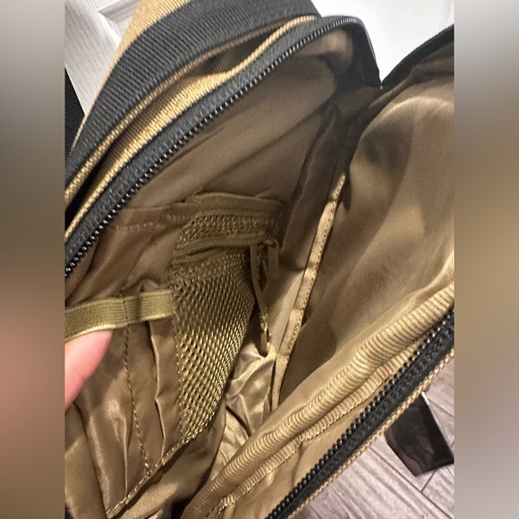 Highland Tactical EXPO Molle Webbing Crossbody Bag Adjustable Sling Bag - Tan - Picture 9 of 14